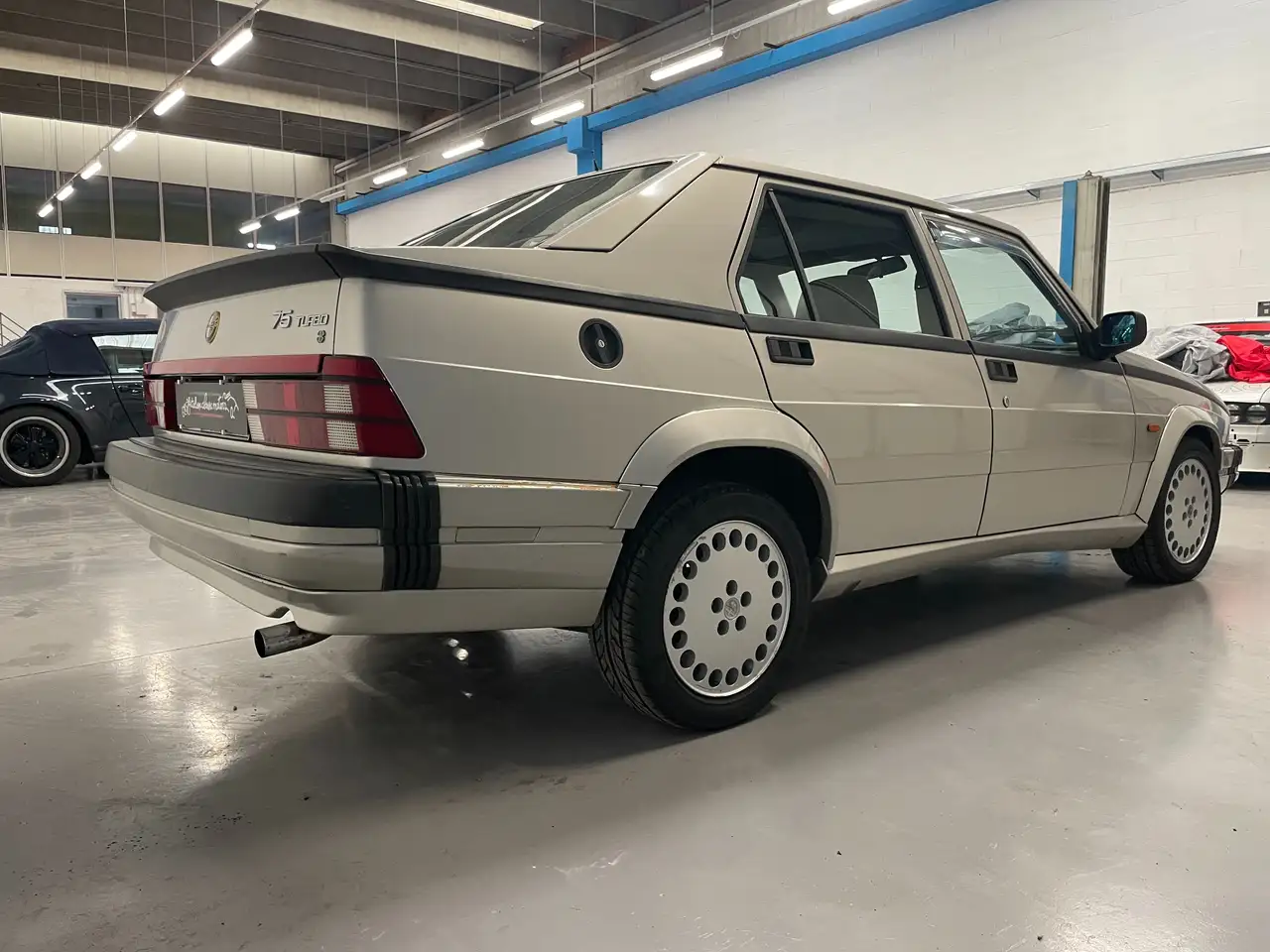 Alfa Romeo 75 1.8t America, foto 9