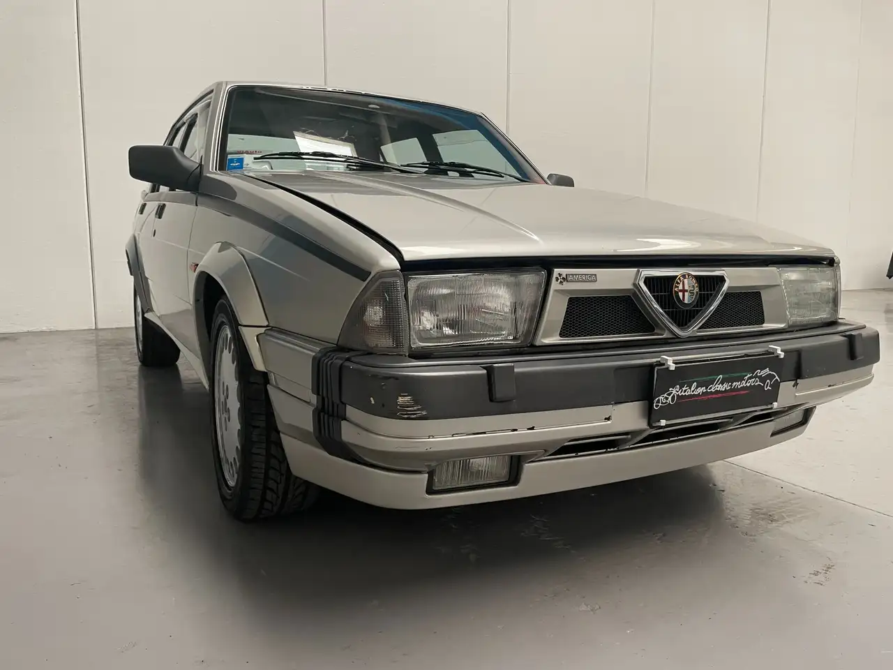 Alfa Romeo 75 1.8t America, foto 2
