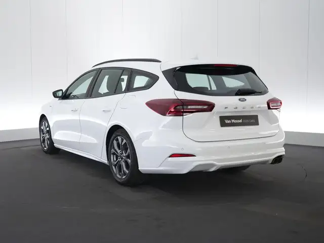 Ford Focus view 4