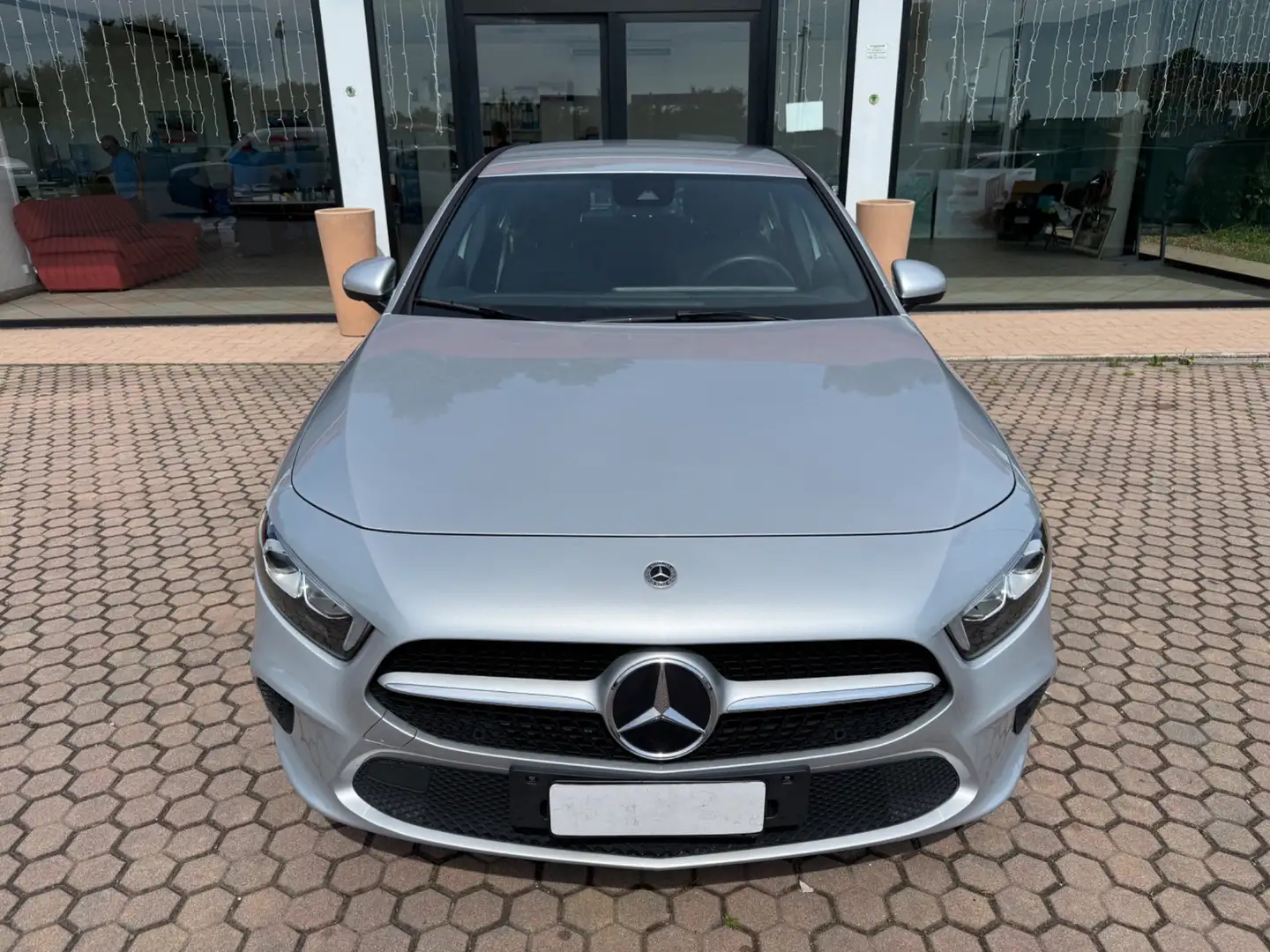 Mercedes-Benz A 180 A 180 d Automatic Business Extra Gris - 1