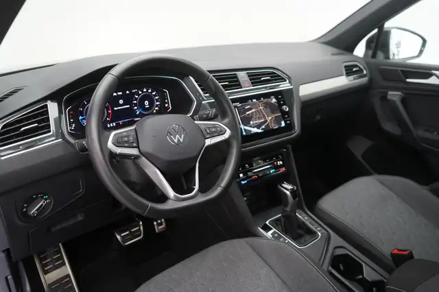 Volkswagen Tiguan view 12