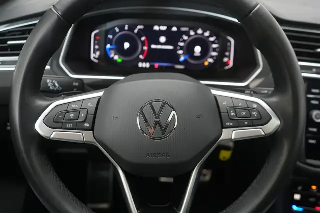 Volkswagen Tiguan view 21