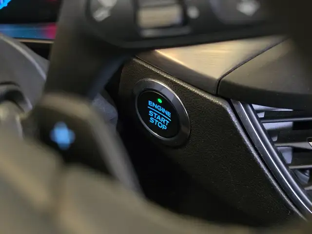 Ford Focus view 22