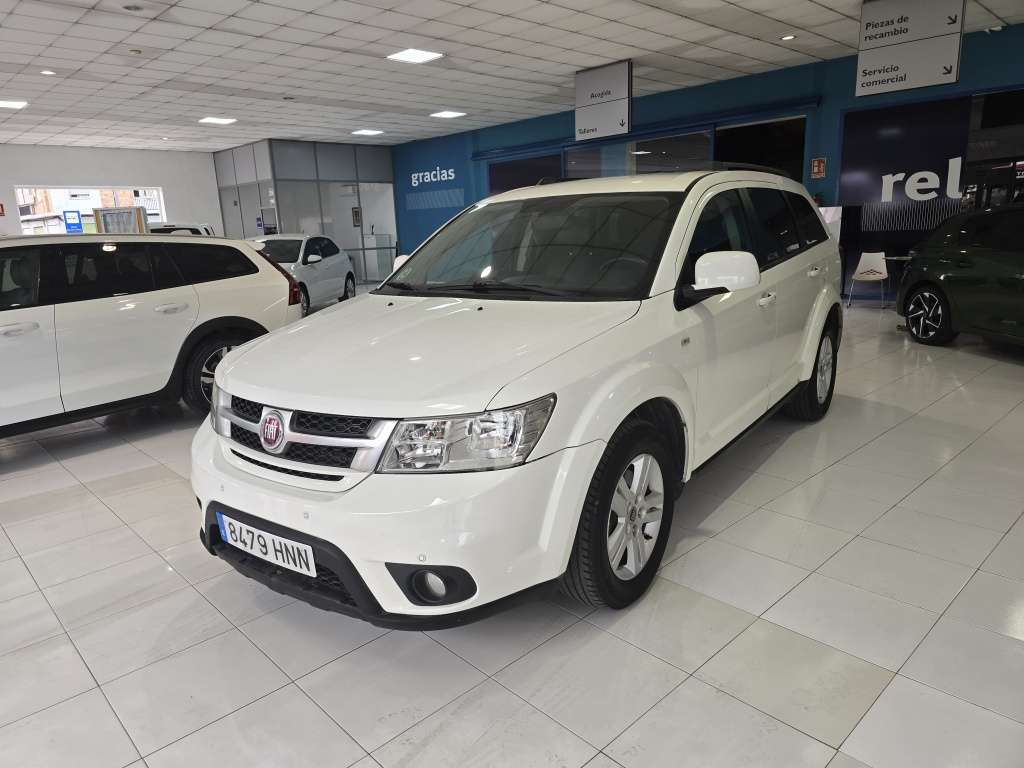 Fiat Freemont 2.0 Diesel Lounge AWD Aut. 170 - foto 1