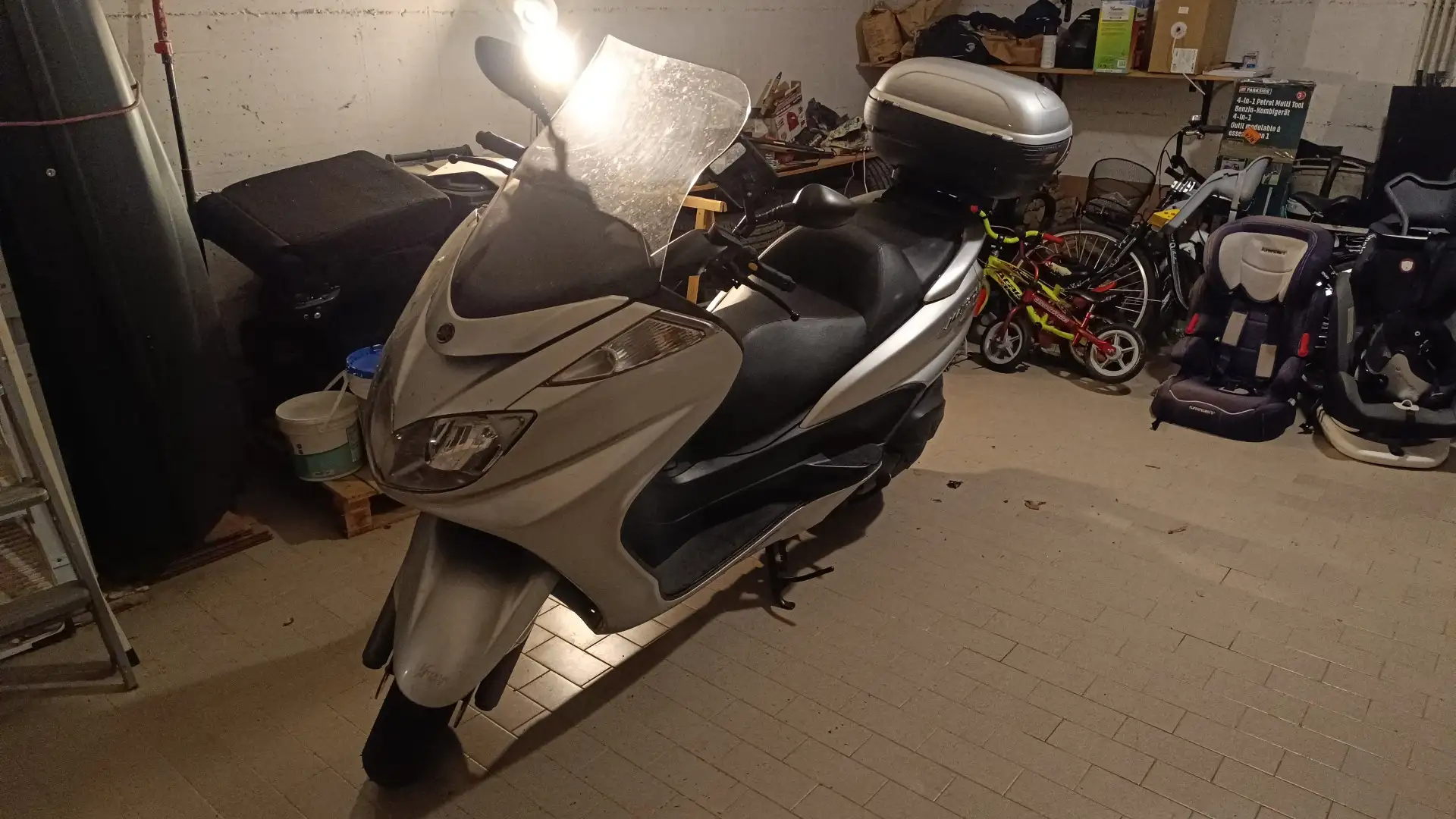 Yamaha Majesty 400 Srebrny - 2