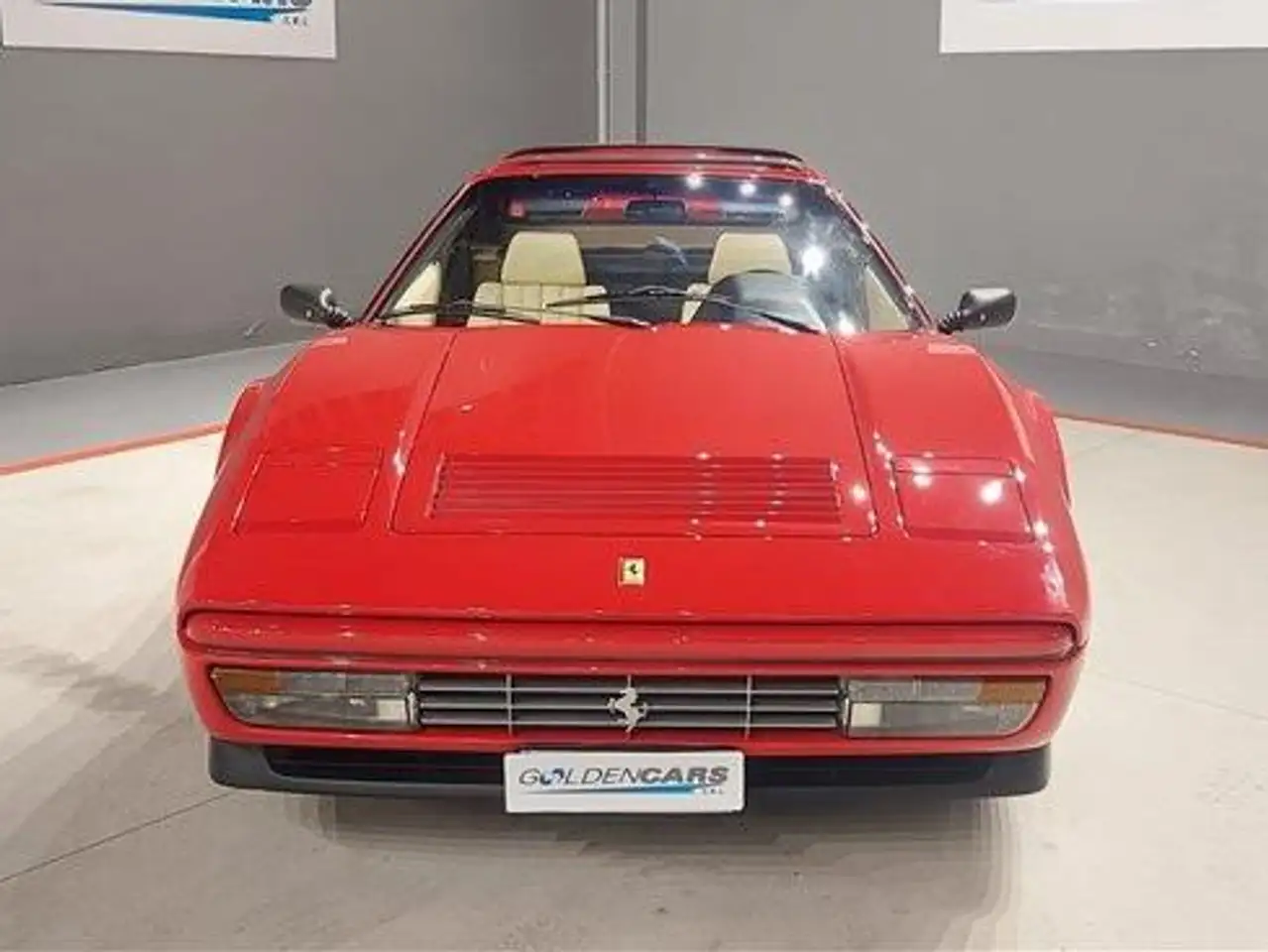 Ferrari 208 2.0 turbo GTS 254cv, foto 2