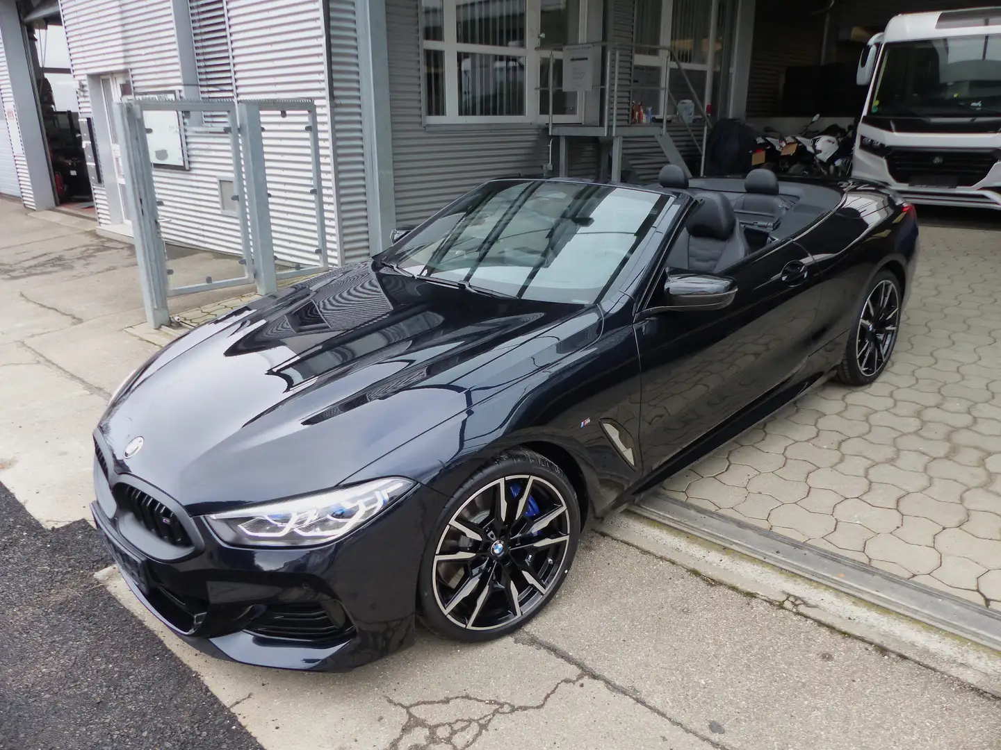 BMW M850 xdrive Cabrio/20´Zoll/Unfallfrei/Top-Zustand Schwarz - 1