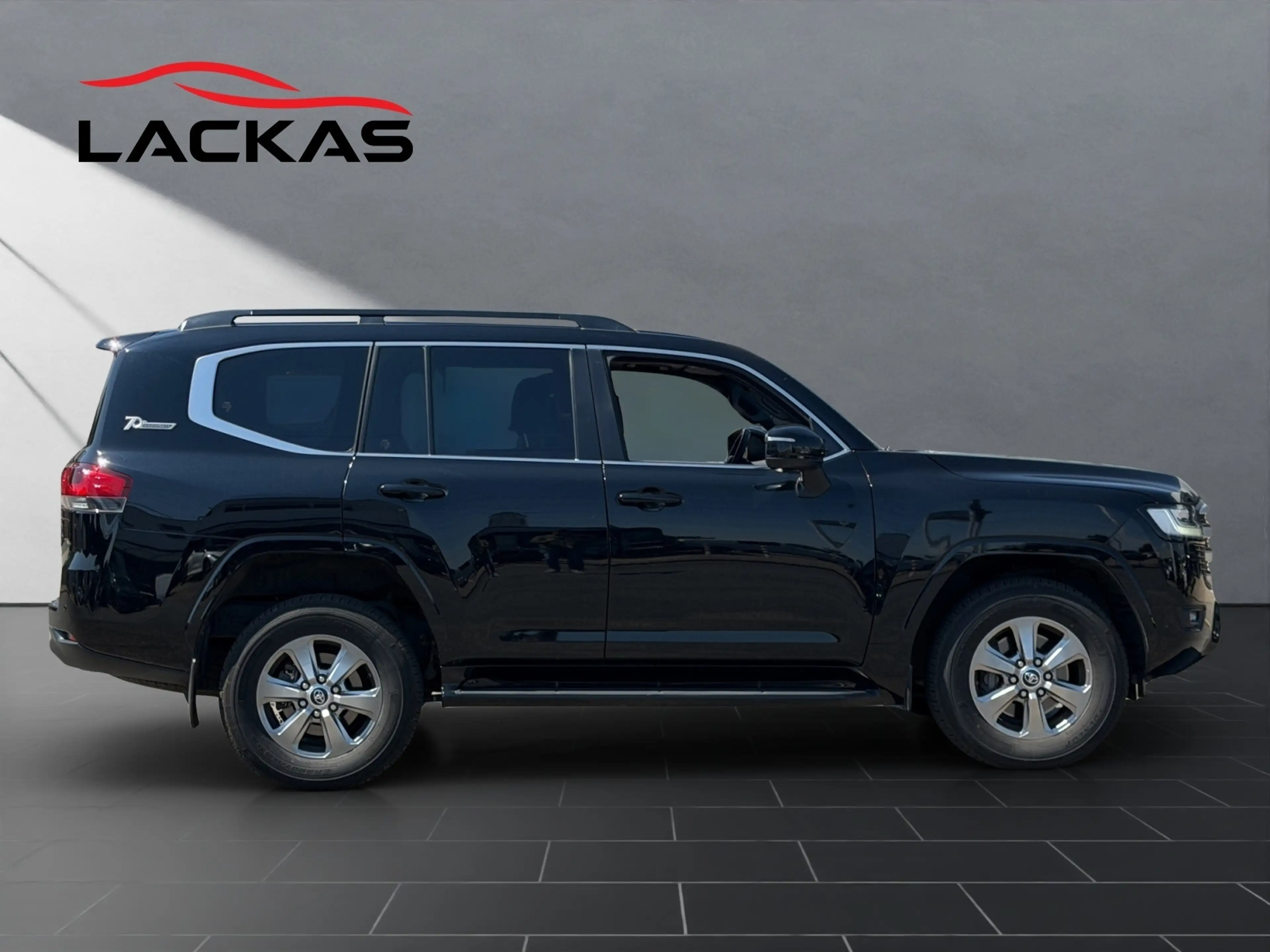 Toyota Land Cruiser 300 70th Anniversary AHK+STANDHEIZ. — photo 6