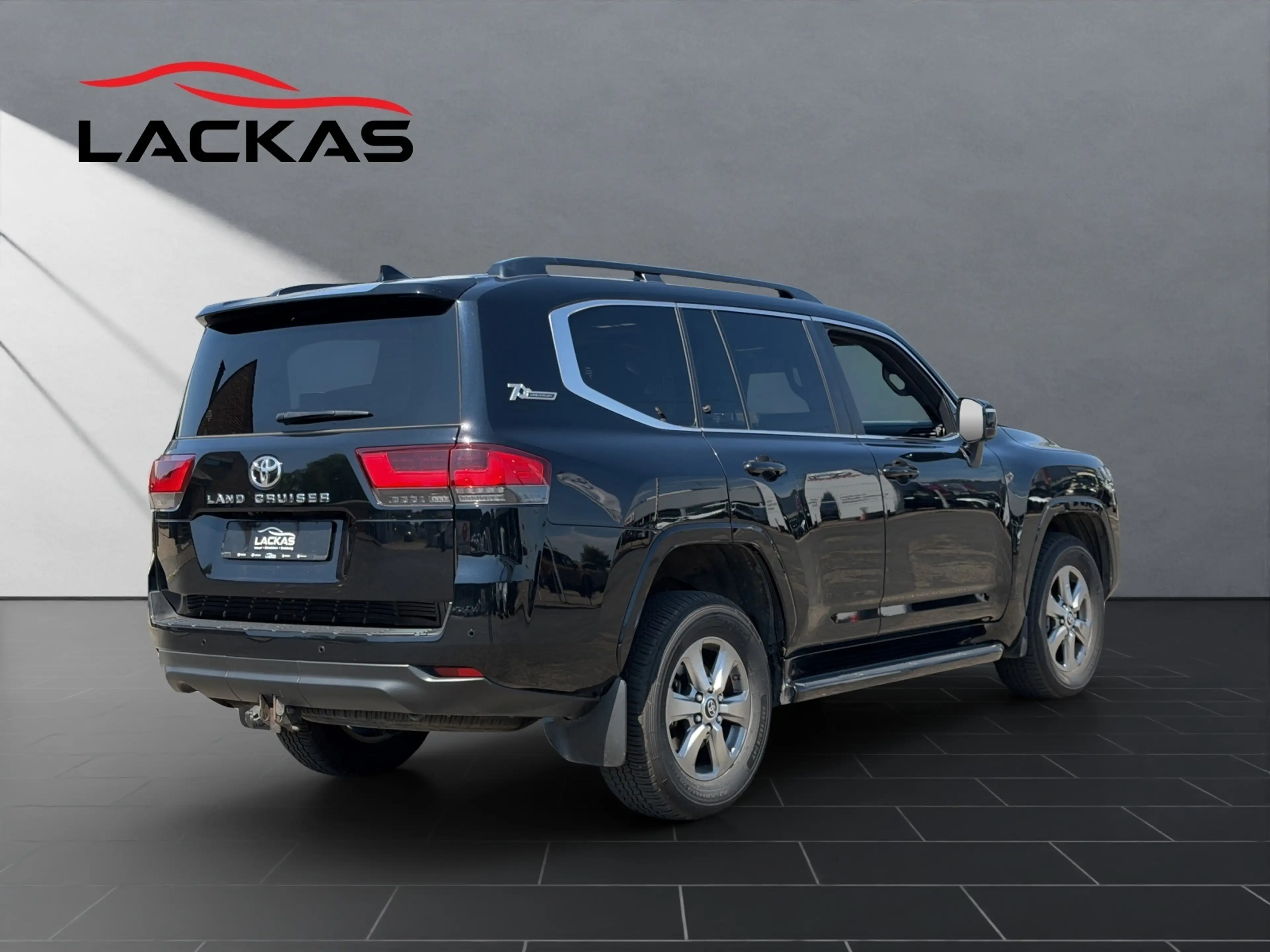 Toyota Land Cruiser 300 70th Anniversary AHK+STANDHEIZ. — photo 5