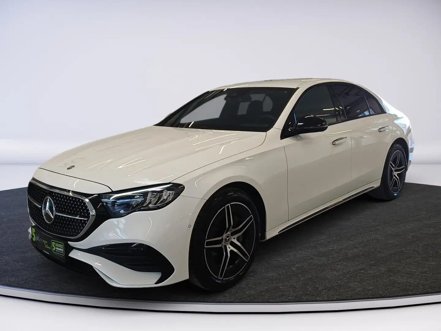Mercedes-Benz E 300 e AMG LINE DISTRONIC NIGHT PAKET Weiß - 2