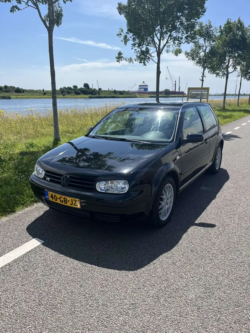 Volkswagen Golf 2.3 V5 Highline Noir - 1