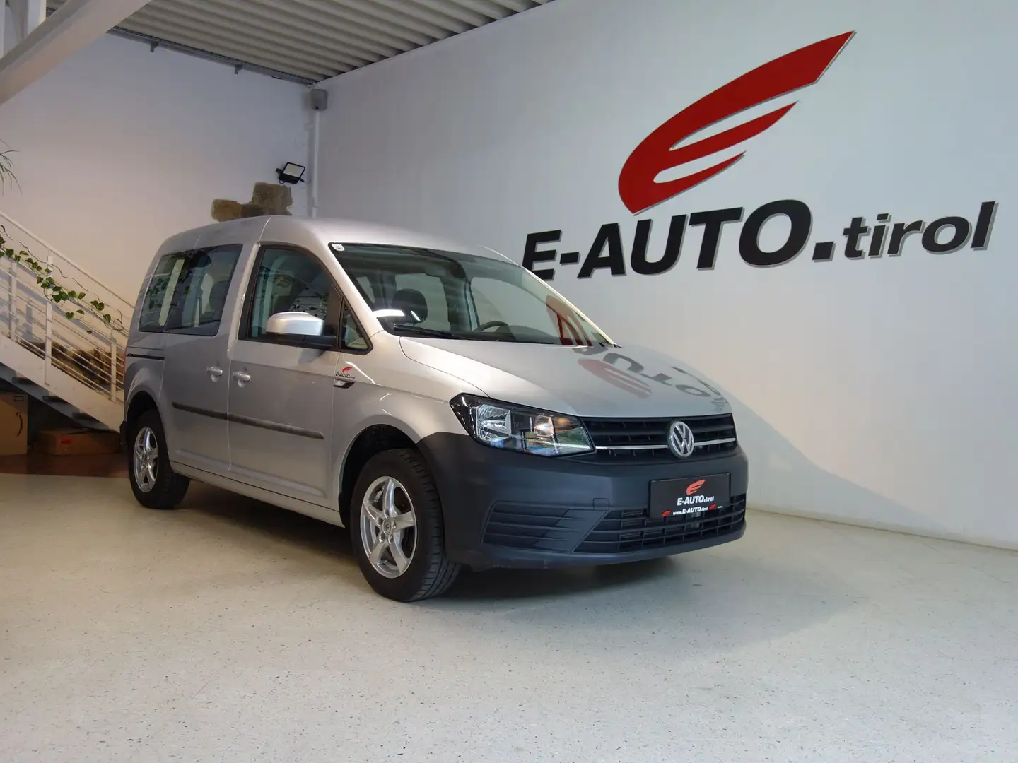 Volkswagen Caddy Kombi TSI *ERSTBESITZ *MWST AUSWEISBAR *WENIG KM Silber - 1