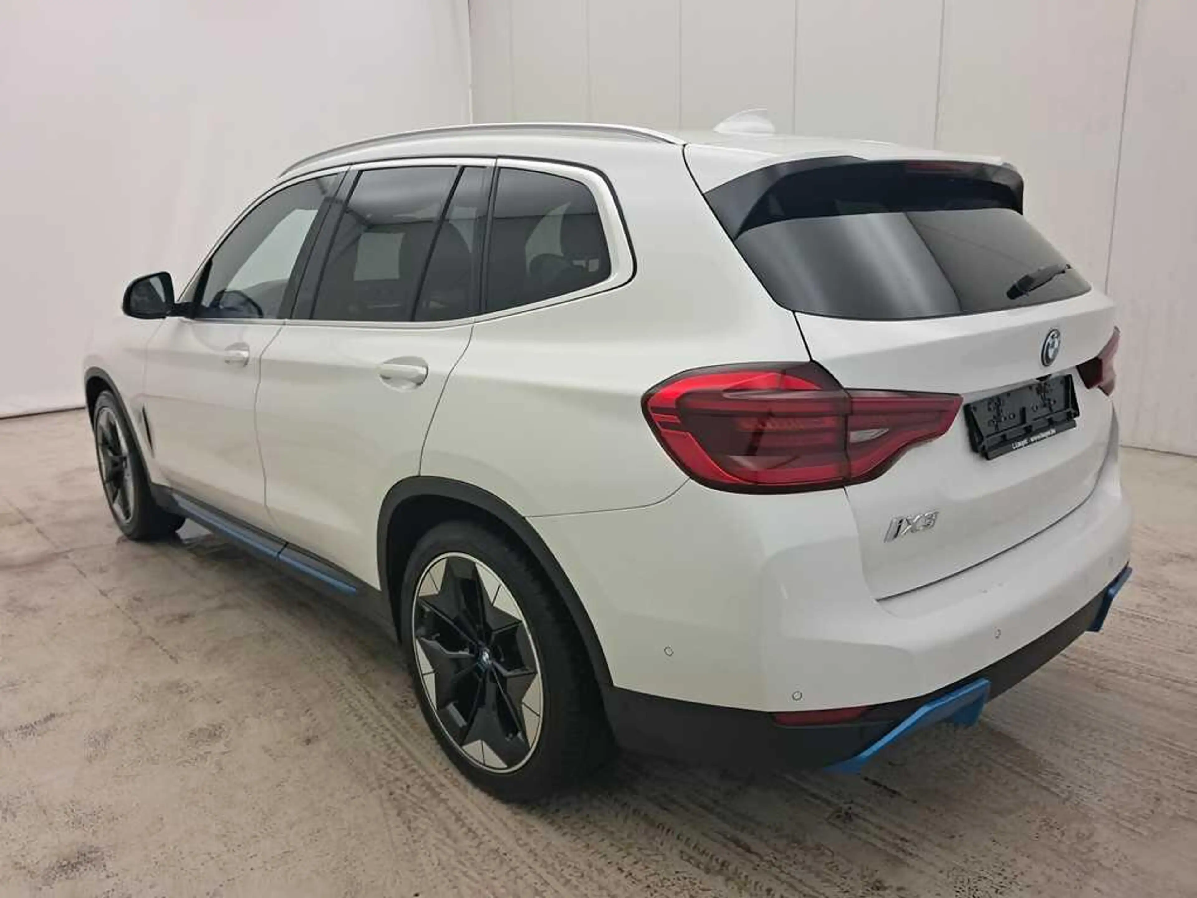 BMW iX3 / € 18.999 netto / Pano / Leder / Head-Up / Sport / ... — photo 3
