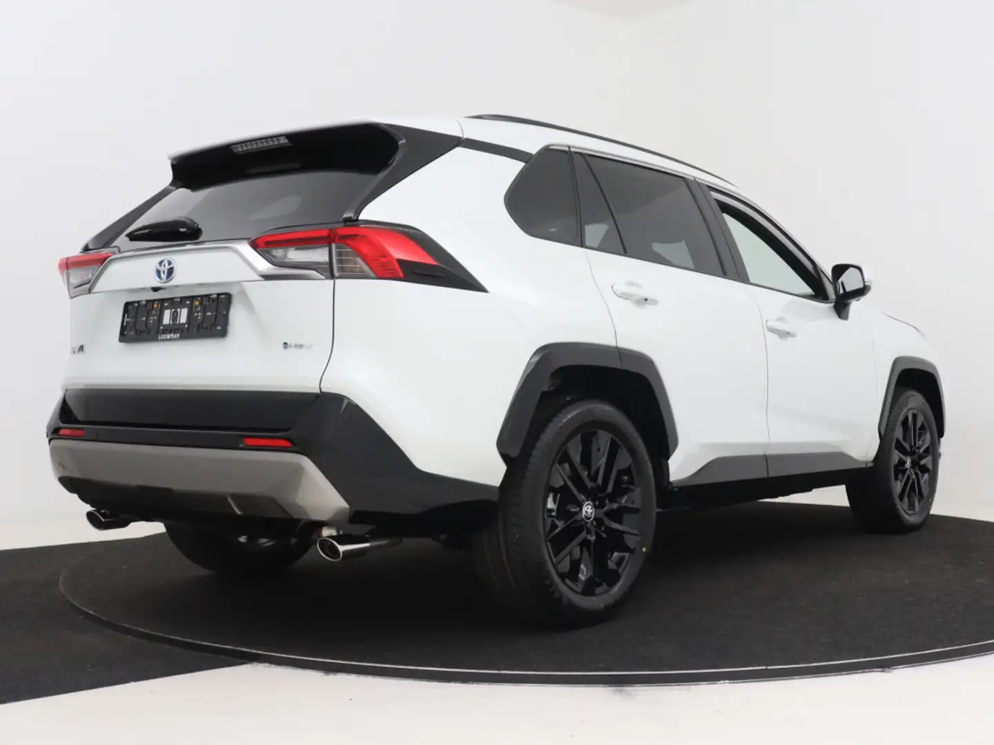 Toyota RAV 4 2.5 Hybrid Style Innovation Pack | € 5.000,- Regis Wit - 2