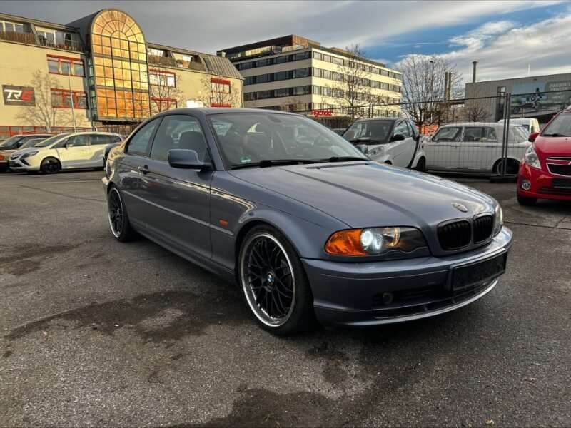 Second hand Bmw 3 Series 