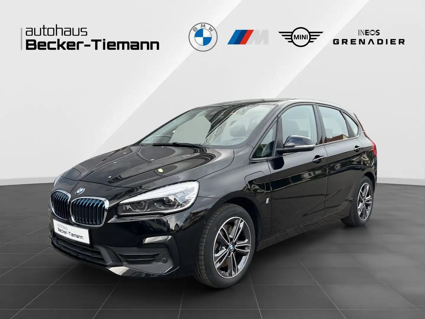 BMW 225 xe iPerformance Active Tourer Zwart - 1