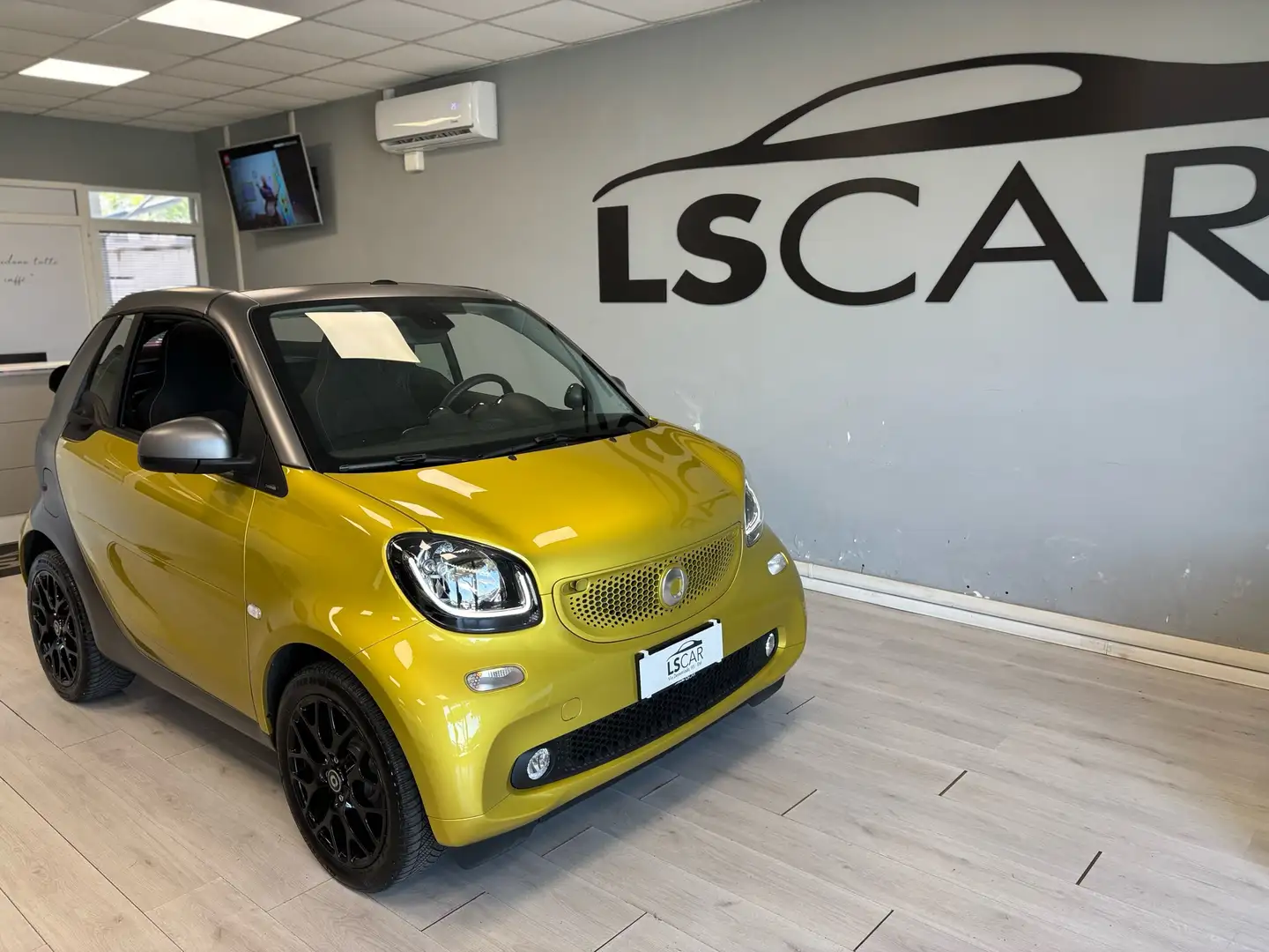 smart forTwo 1.0 Passion 71cv~Unipro~Promo~Finanziamento Giallo - 1