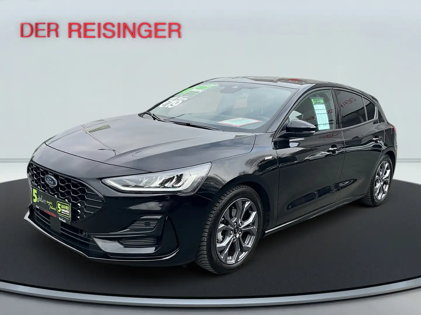 Ford Focus ST-Line Schwarz - 2