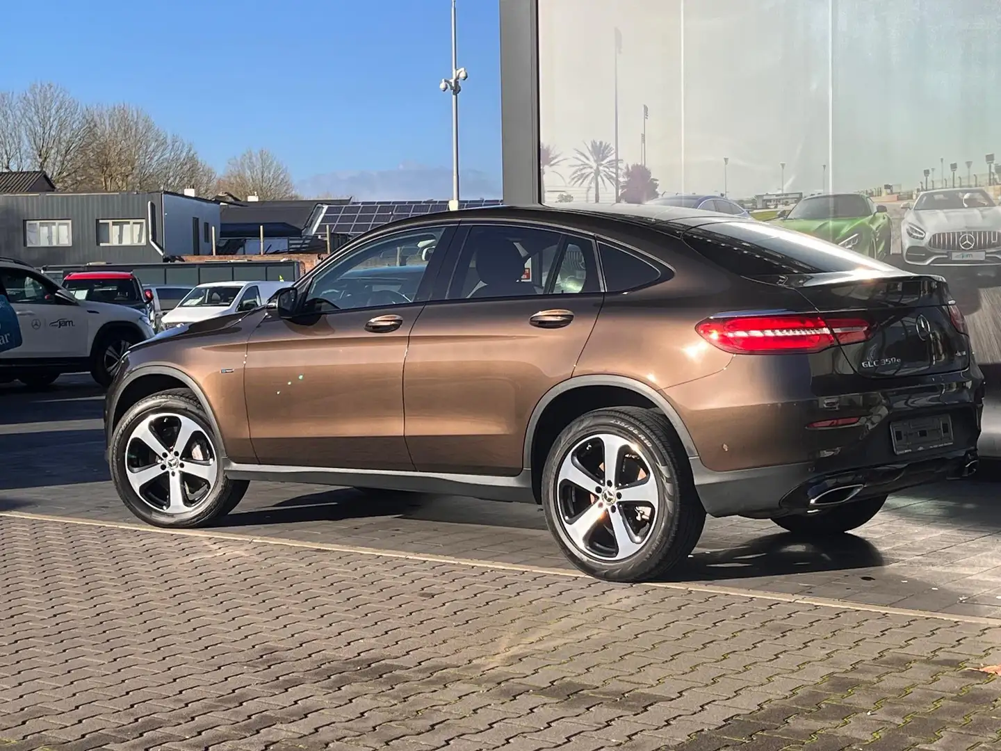 Mercedes-Benz GLC 350 350e 4MATIC Bruin - 2