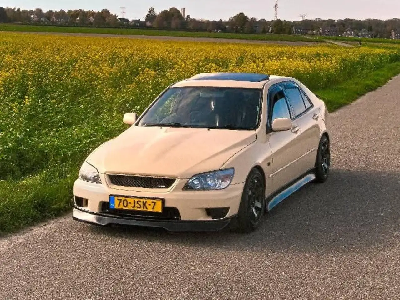 Lexus IS 200, foto 2