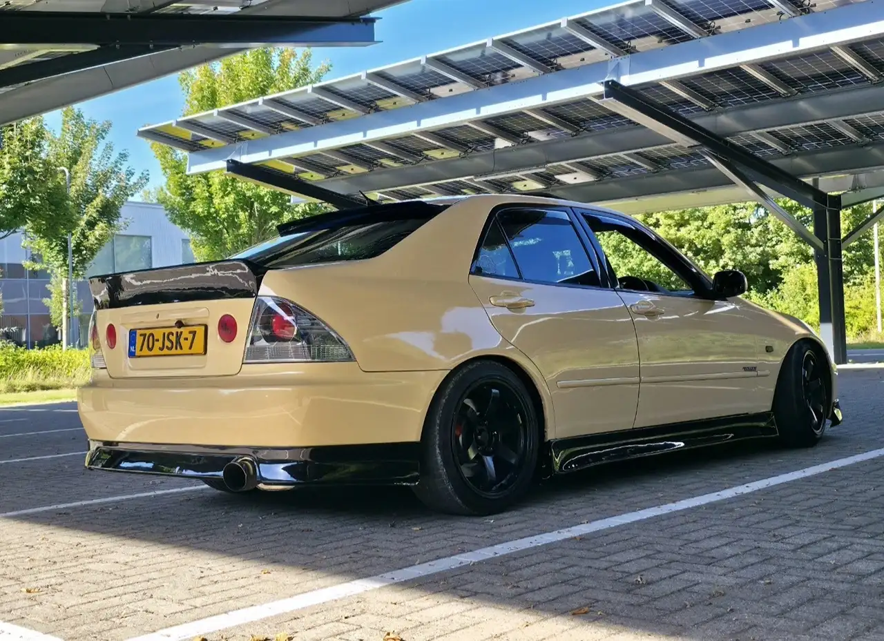 Lexus IS 200, foto 4