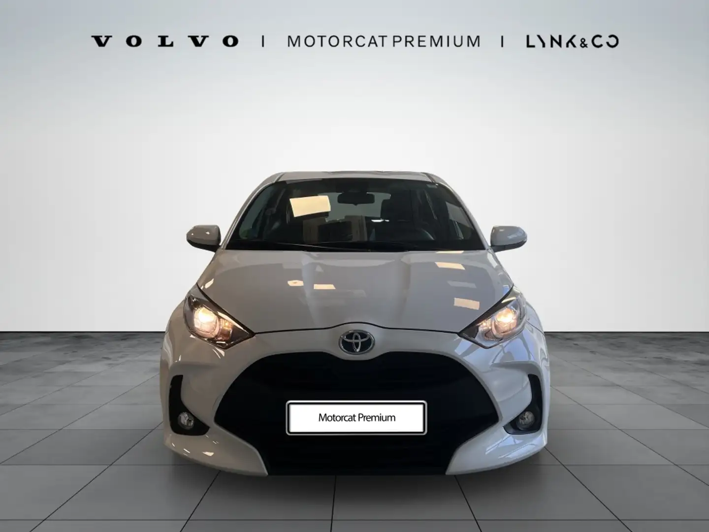 Toyota Yaris 120H 1.5 Active Tech Blanco - 2