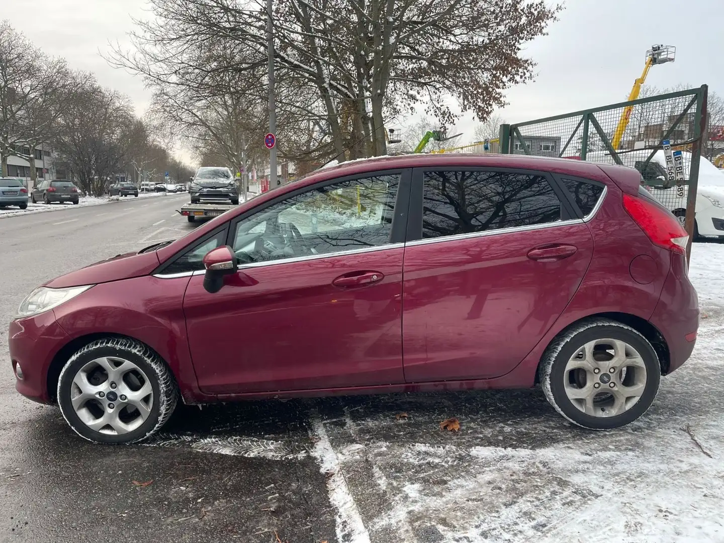 Ford Fiesta Titanium** erste Hand** Klima - 2