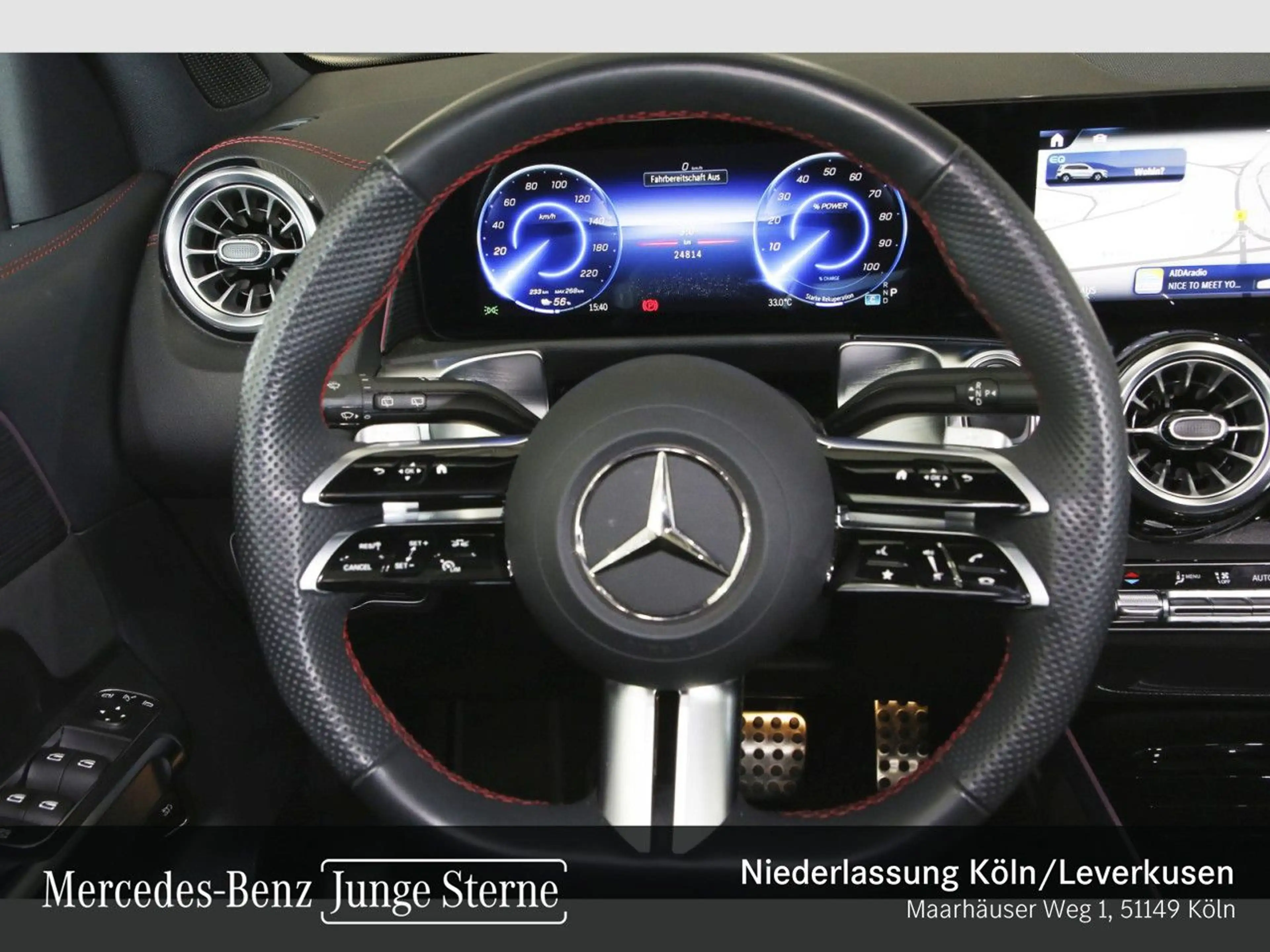 Mercedes-Benz EQB 300 4M AMG+PLUS-PAKET+AHK+PANO+360+KEYLESS — photo 14