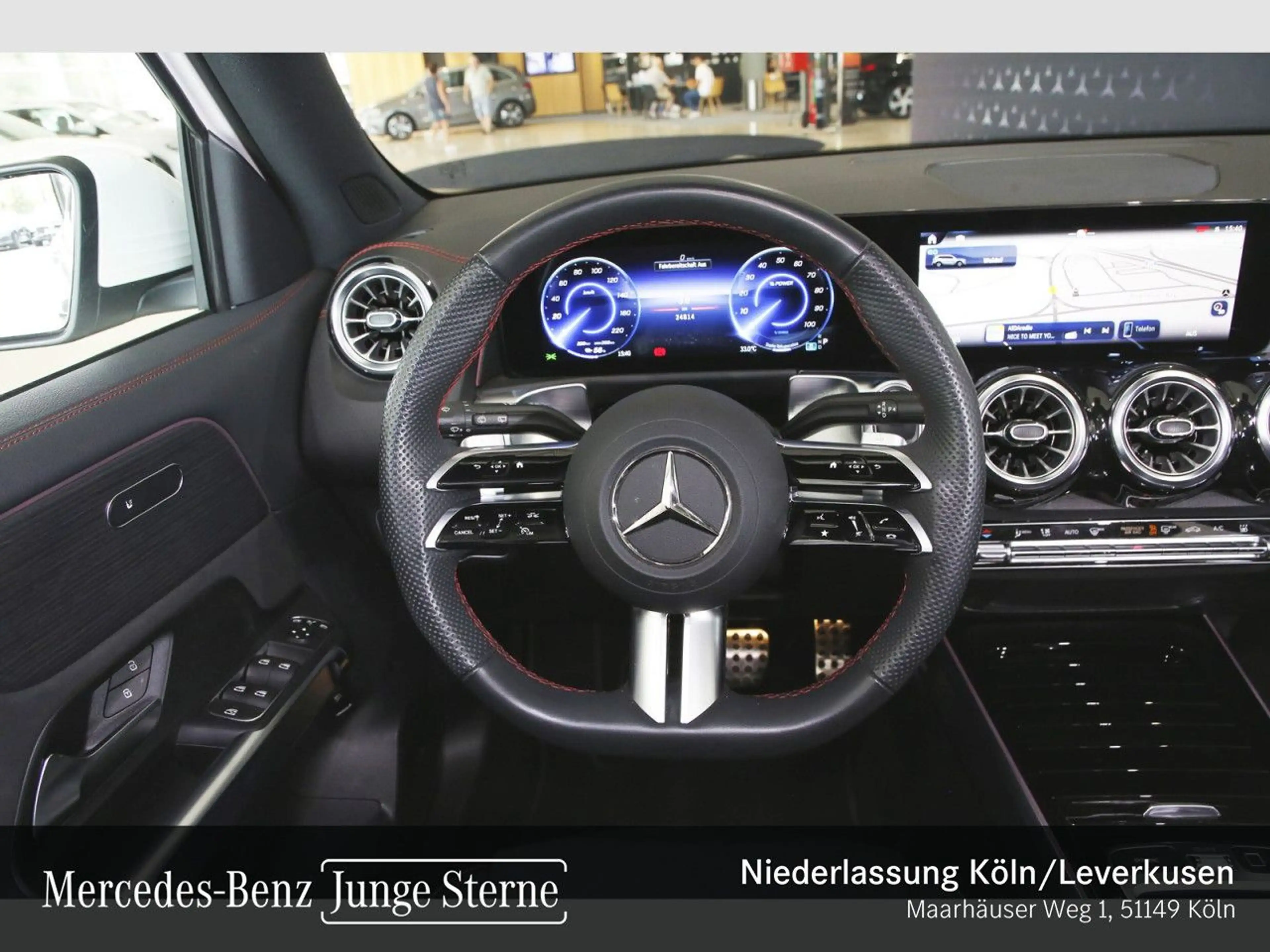 Mercedes-Benz EQB 300 4M AMG+PLUS-PAKET+AHK+PANO+360+KEYLESS — photo 13
