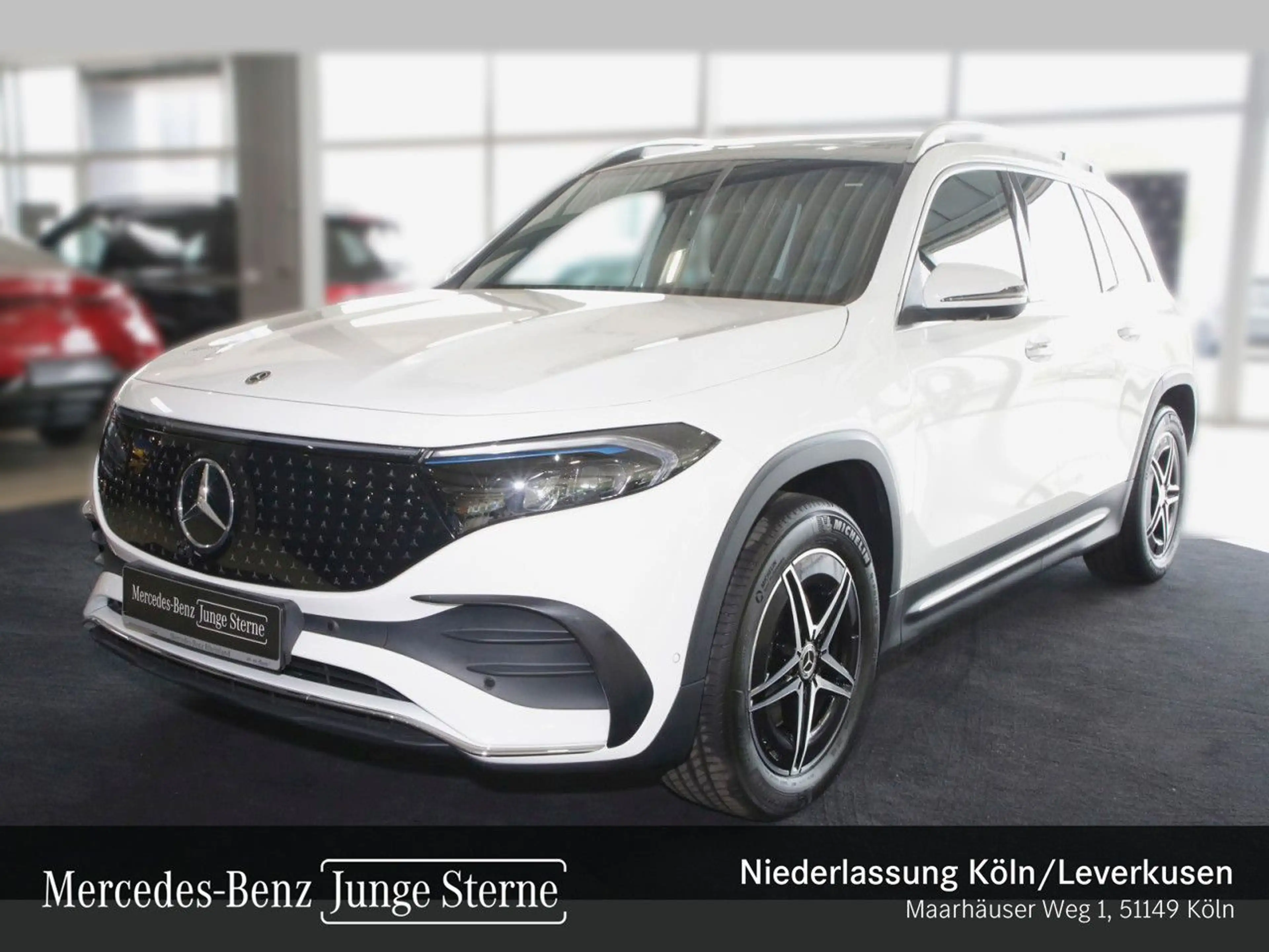 Mercedes-Benz EQB 300 4M AMG+PLUS-PAKET+AHK+PANO+360+KEYLESS — photo 2