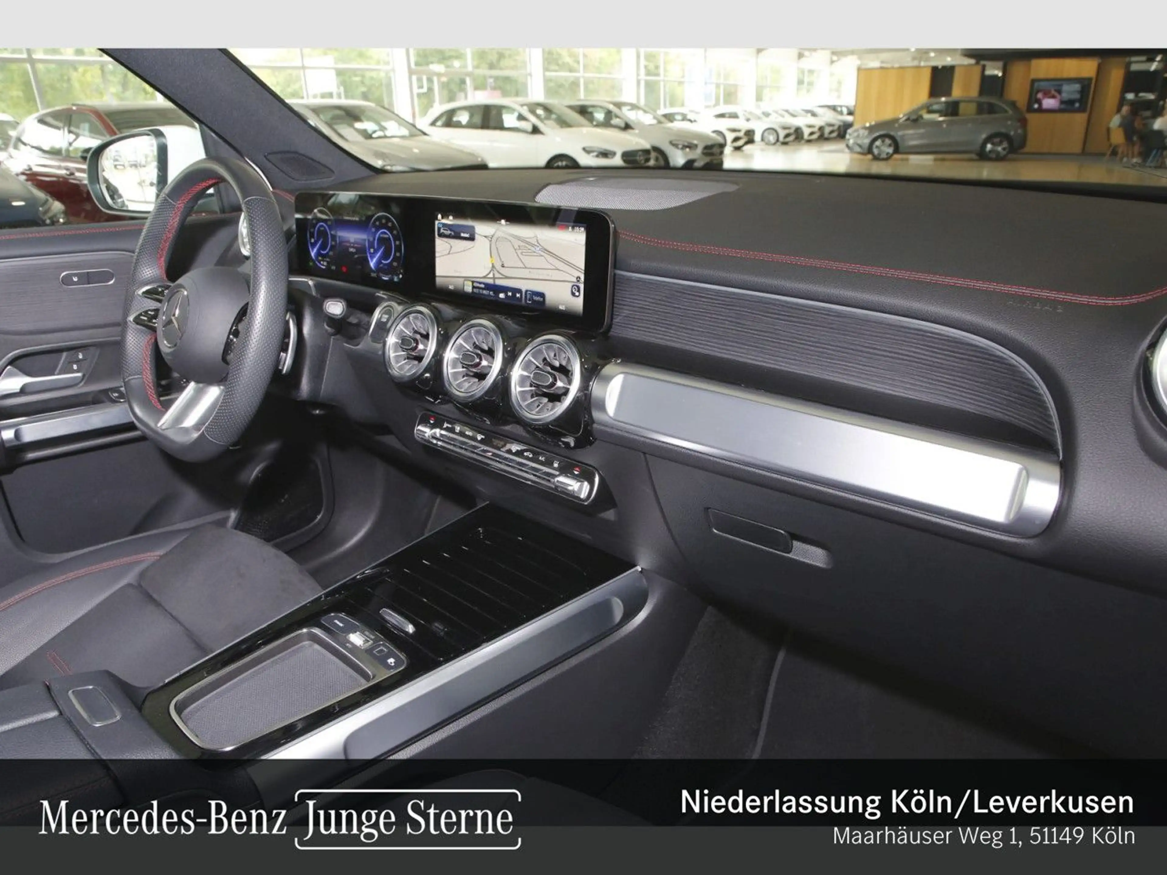 Mercedes-Benz EQB 300 4M AMG+PLUS-PAKET+AHK+PANO+360+KEYLESS — photo 8