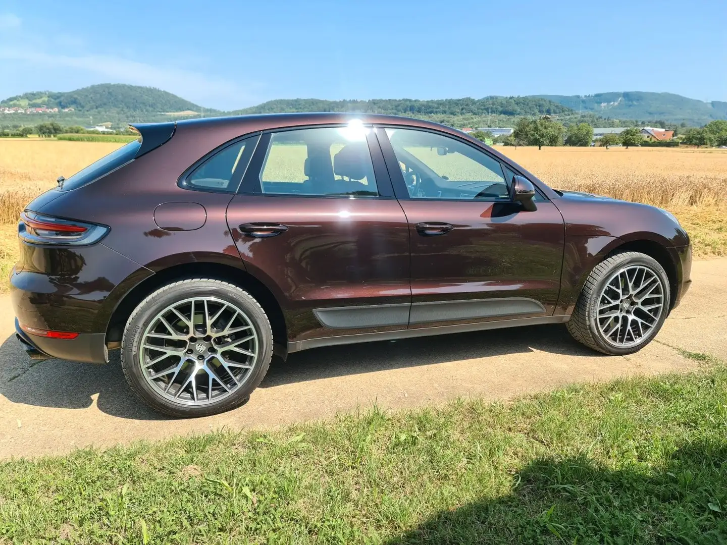 Porsche Macan S, ACC, Pan.Dach, Ahk, 21 Zoll,18Wege Sitz - 2