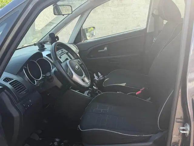Kia Venga view 10