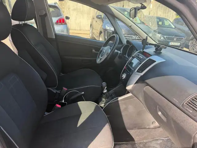Kia Venga view 9
