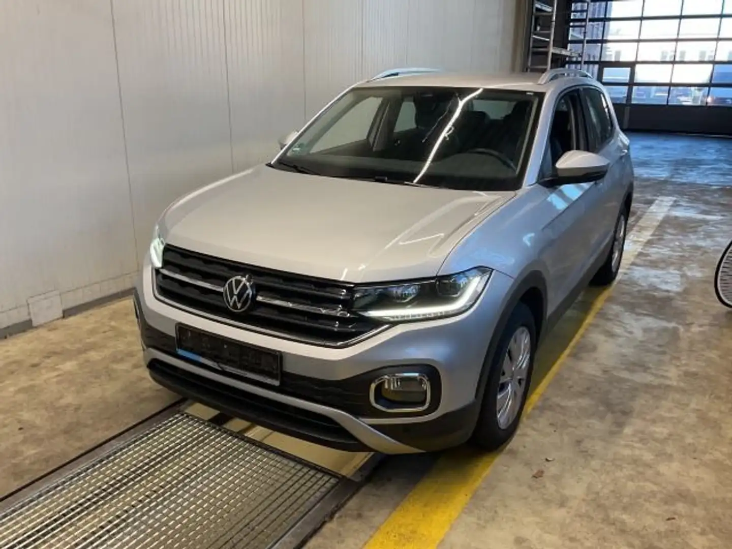 Volkswagen T-Cross 1.5 TSI Style DSG LED Navi Kamera ACC Silber - 2