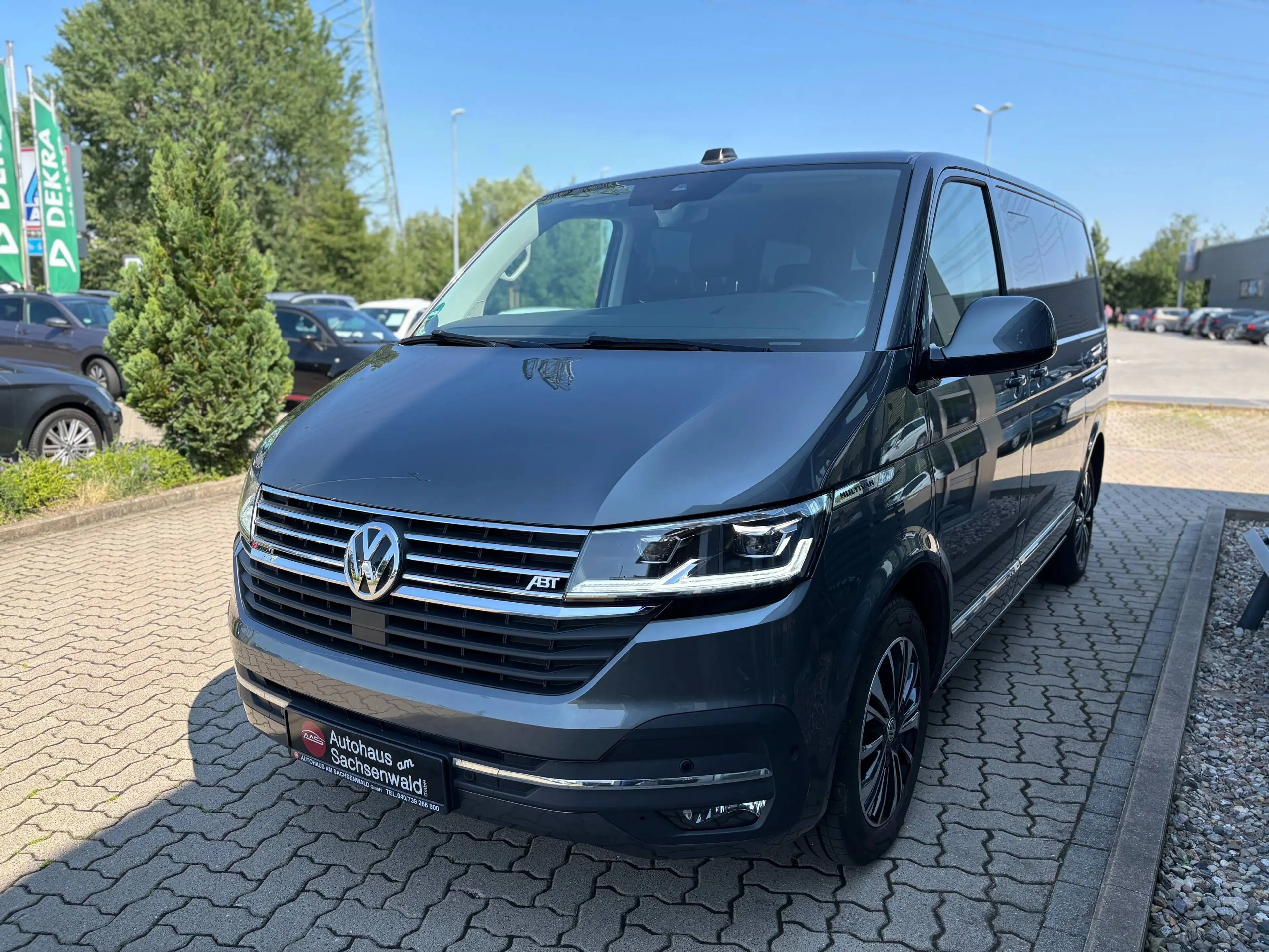 Volkswagen T6.1 Multivan Multivan Highline DSG 4MOTION ABT — photo 3