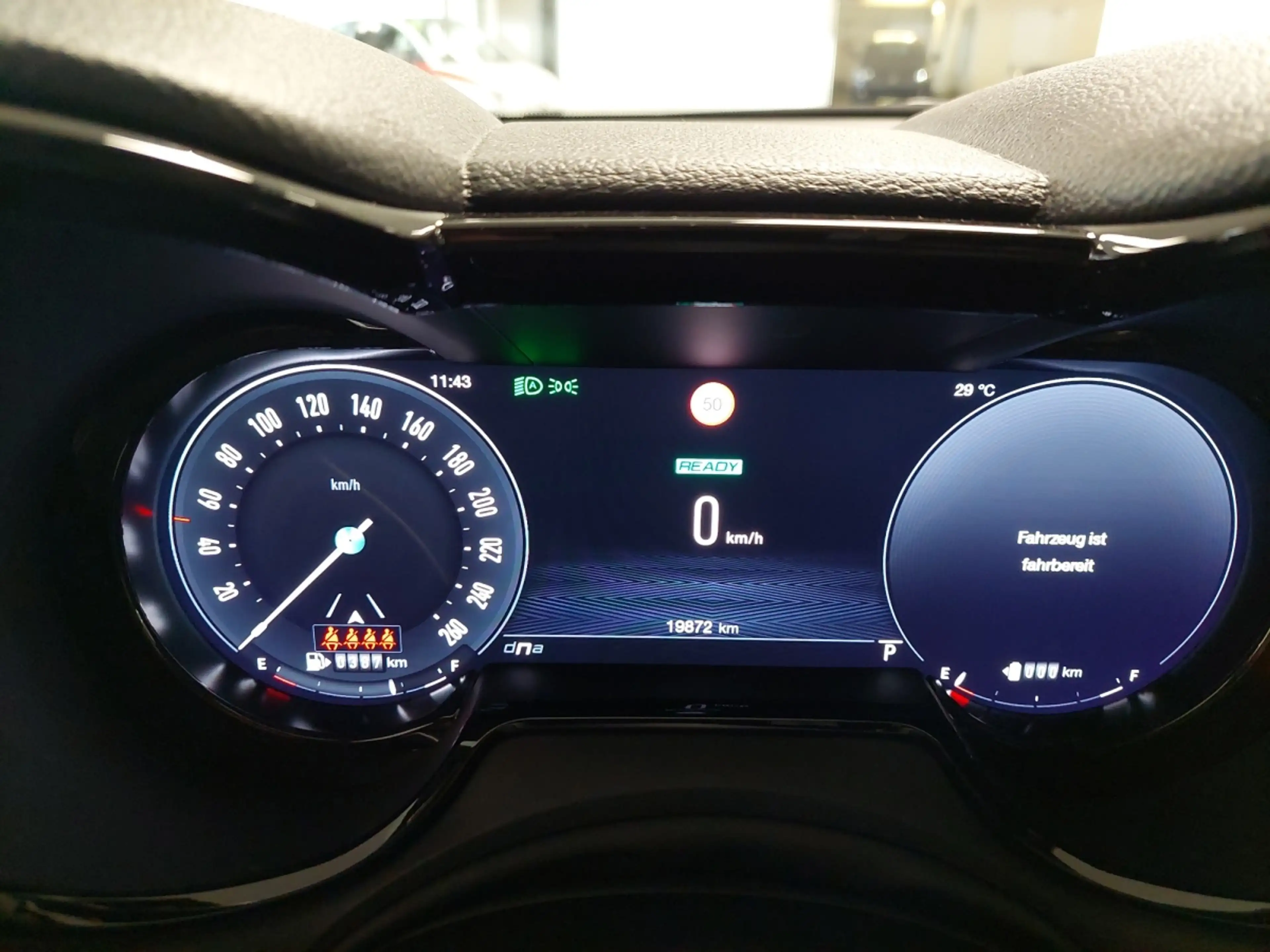 Alfa Romeo Tonale VELOCE PHEV 1,3 T4 VGT e-AWD — photo 14