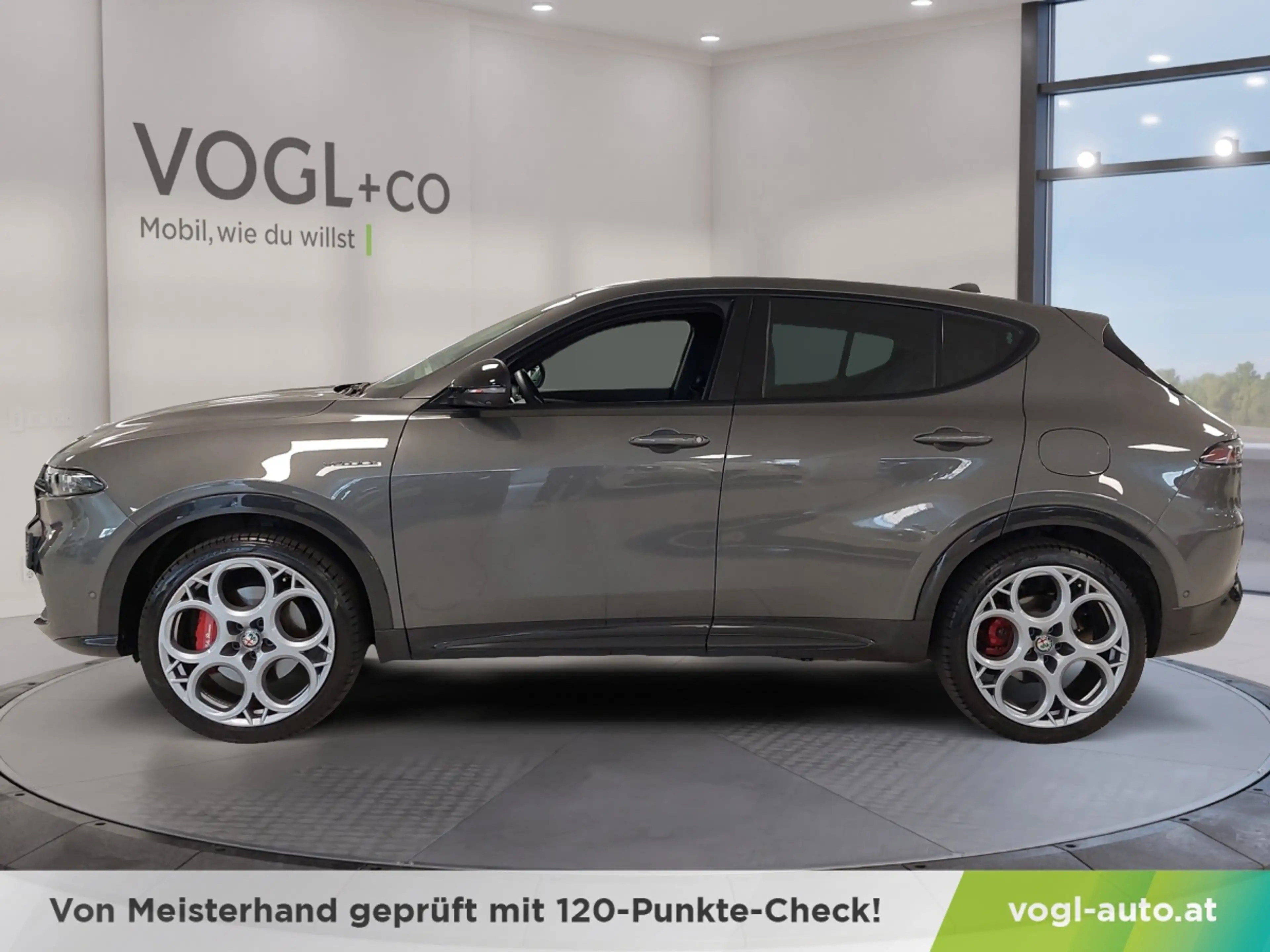 Alfa Romeo Tonale VELOCE PHEV 1,3 T4 VGT e-AWD — photo 2