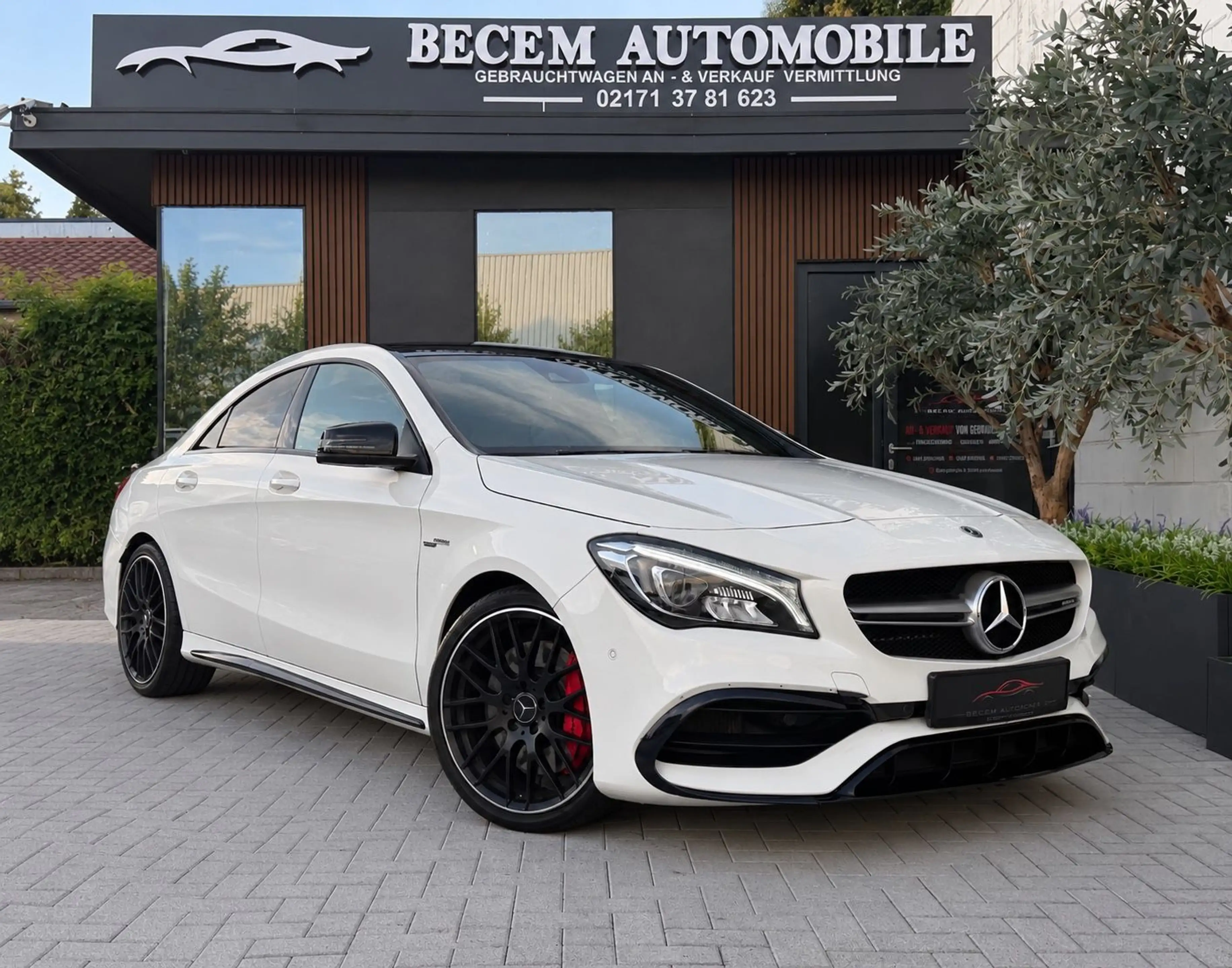 Mercedes-Benz CLA 45 AMG 4Matic*UNFALLFREI*NAVI*PANO*GARANTIE — photo 2