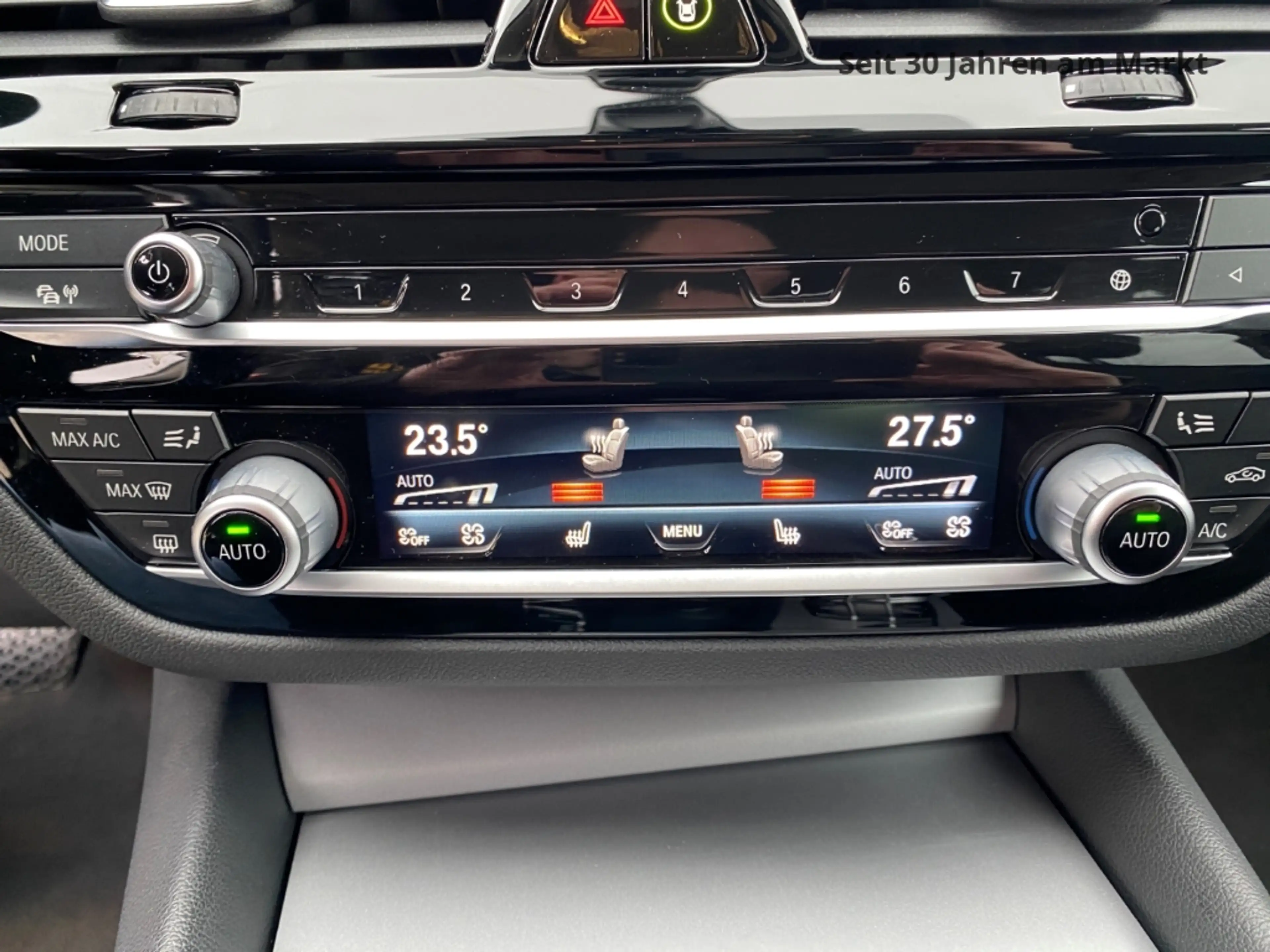 BMW 520 d Touring Park-Assistent, LED, Kamera,1.Hand, SH, — photo 12