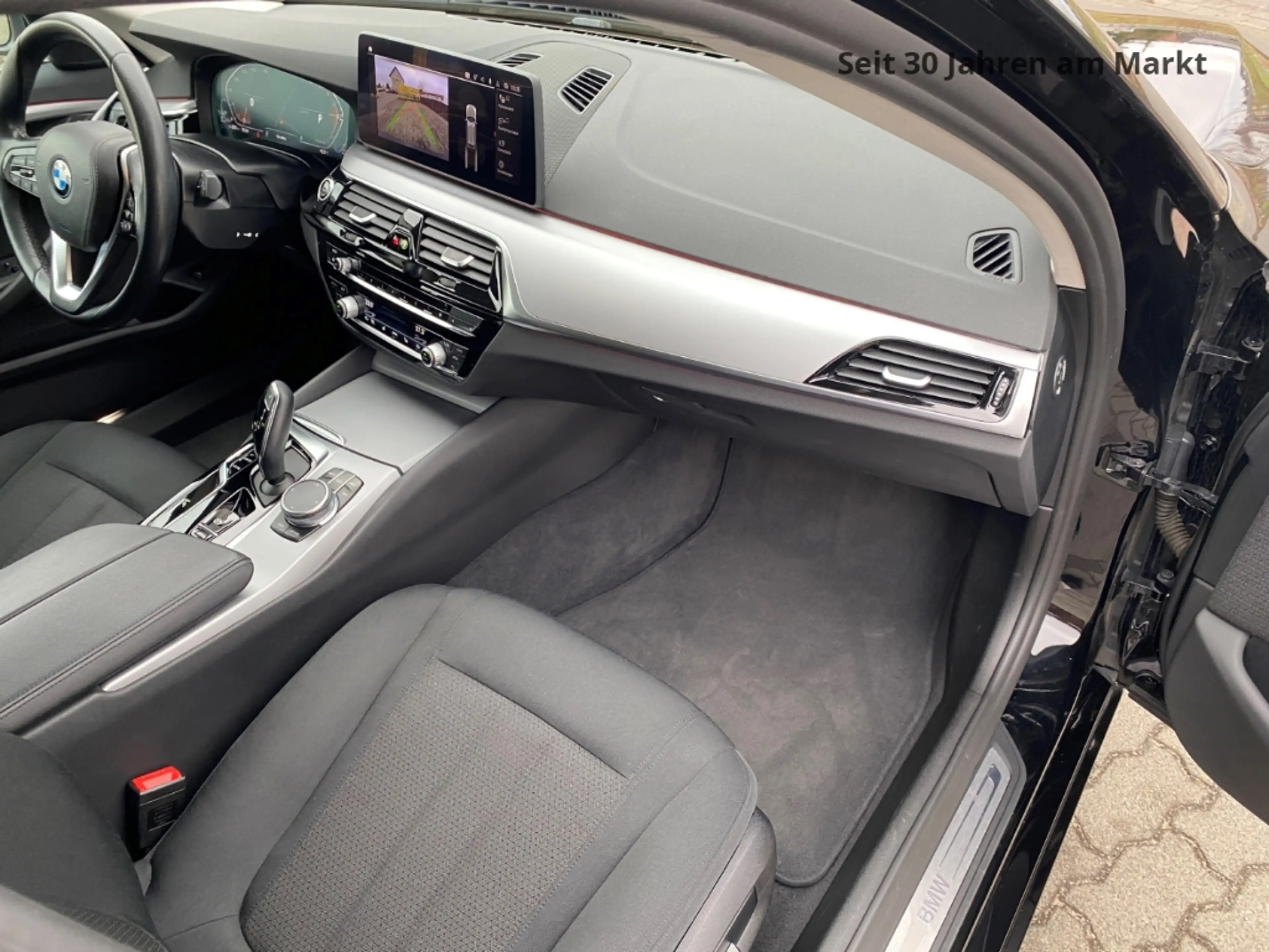 BMW 520 d Touring Park-Assistent, LED, Kamera,1.Hand, SH, — photo 11