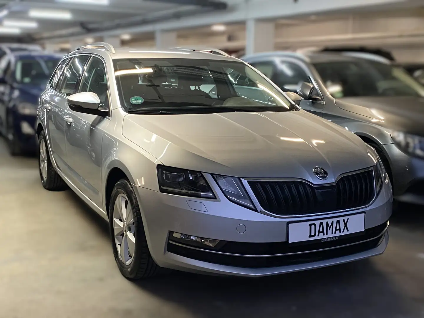 Skoda Octavia 2.0 TSI Style*DSG*DIGITALTACHO*LED*NAVI Silber - 2