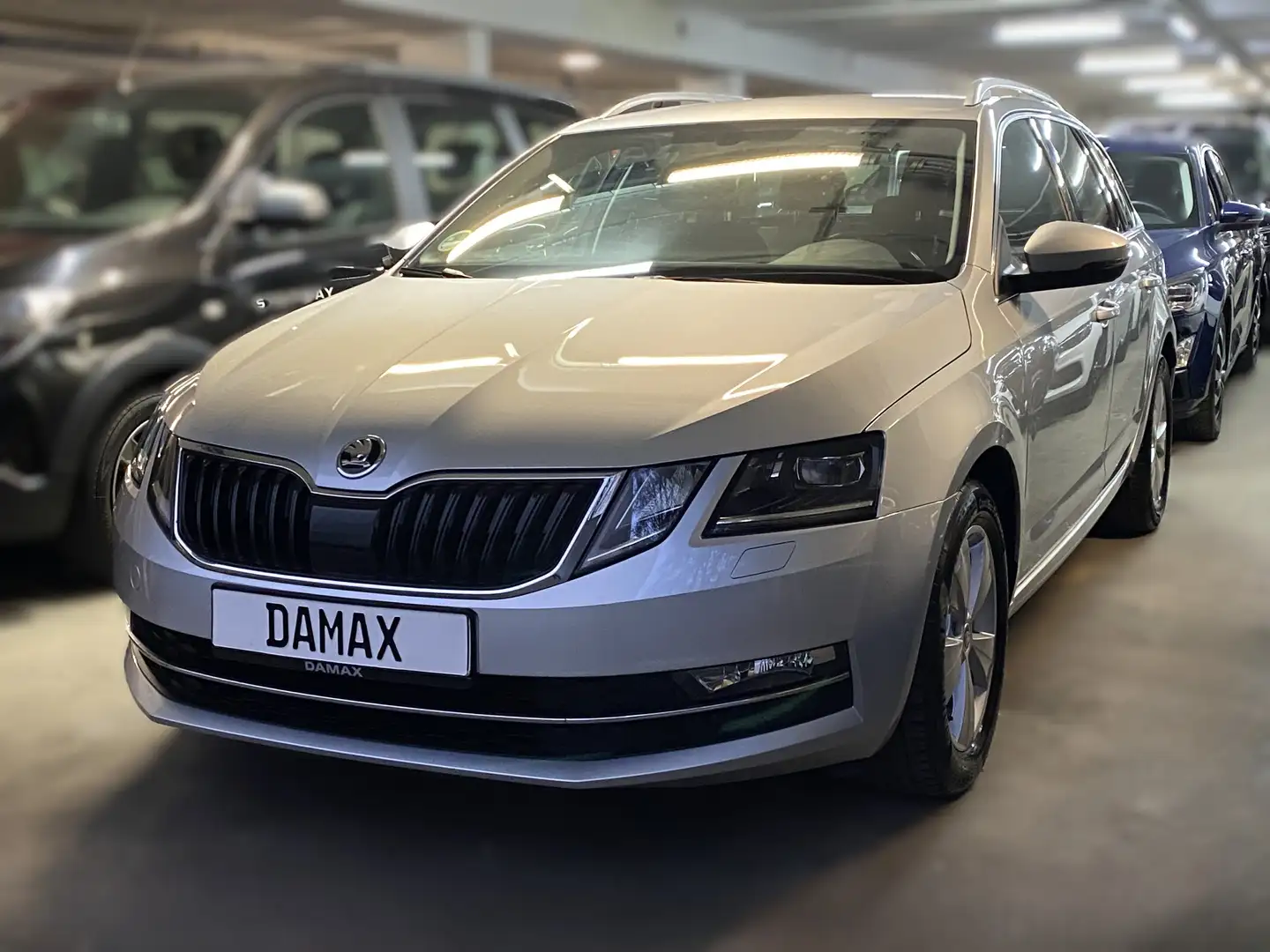 Skoda Octavia 2.0 TSI Style*DSG*DIGITALTACHO*LED*NAVI Silber - 1