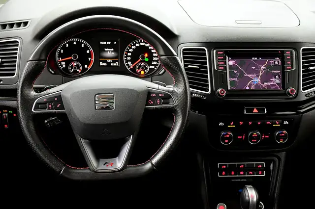 Seat Alhambra view 18