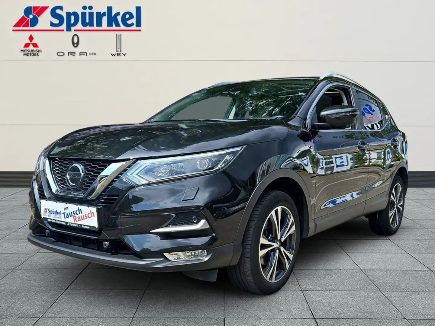 Nissan Qashqai N-Connecta 1.3 DIG-T, Navigation, Bluetooth Noir - 1