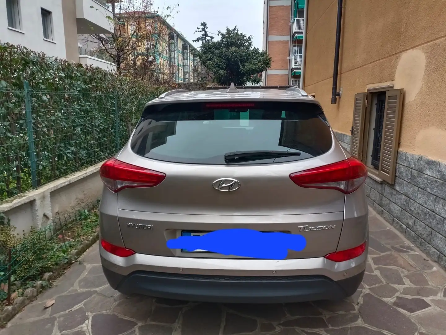 Hyundai TUCSON 1.7 crdi Xpossible 2wd 115cv - 1