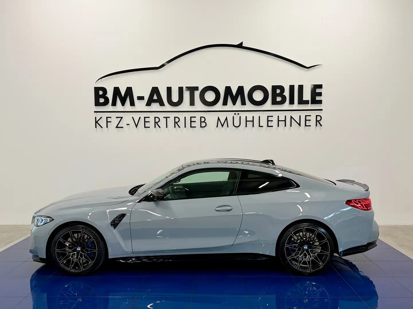 BMW M4 Competition,Nur 11.000km,Carbonpaket,Laser,H&K, Grau - 1