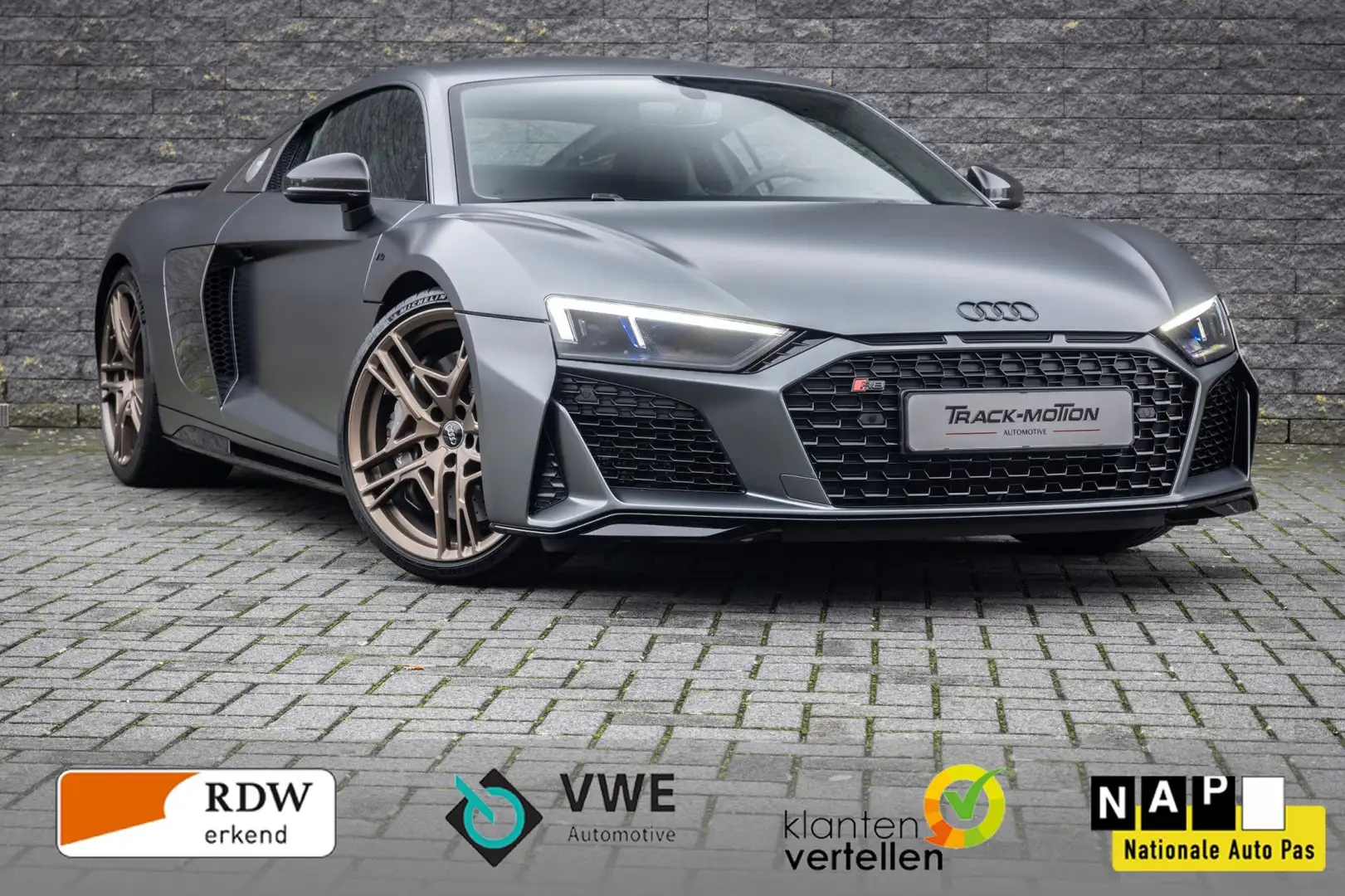 Audi R8 5.2 performance 32/222 DECENNIUM edition quattro siva - 1