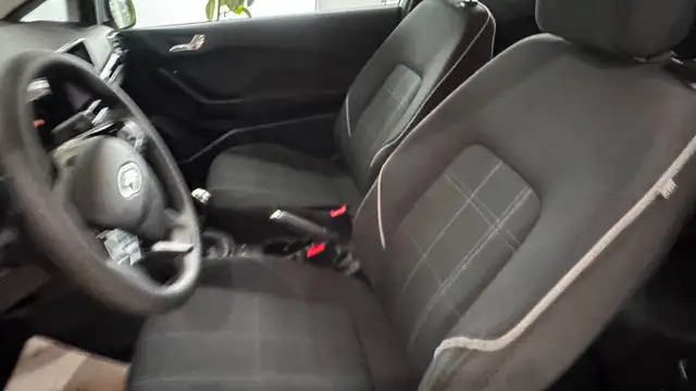 Ford Fiesta view 12