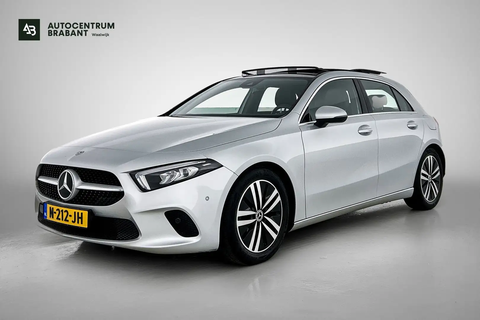 Mercedes-Benz A 180 Business Solution Luxury (PANORAMADAK, SFEERVERLIC Grijs - 1